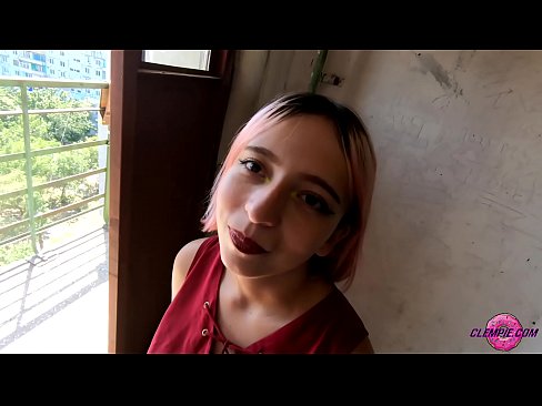 ❤️ Ikasle sentsuak arrotz bat zurrupatzen du kanpoaldean - Cum On His Face Azal pornoa gurean eu.moresexmovies.ru ❌